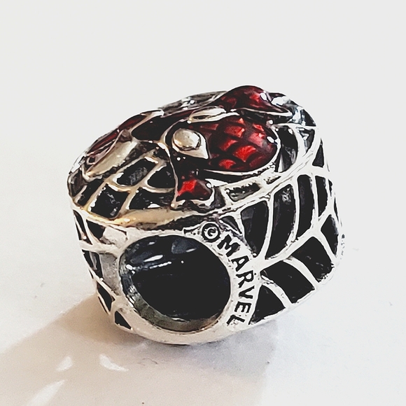 Authentic NEW Pandora Marvel Spider-Man Soaring City Charm S925ALE - Picture 9 of 10